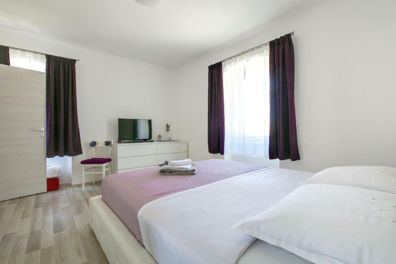 Apartment Maja Pula Extérieur photo